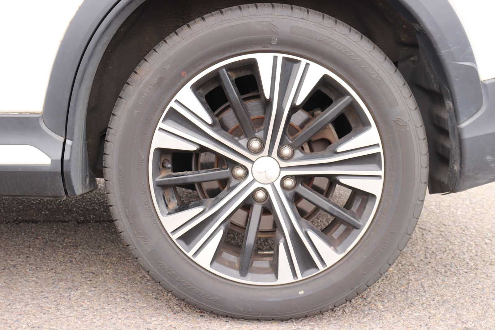 Used 2019 Mitsubishi Eclipse Cross SEL AWD/4WD image 9