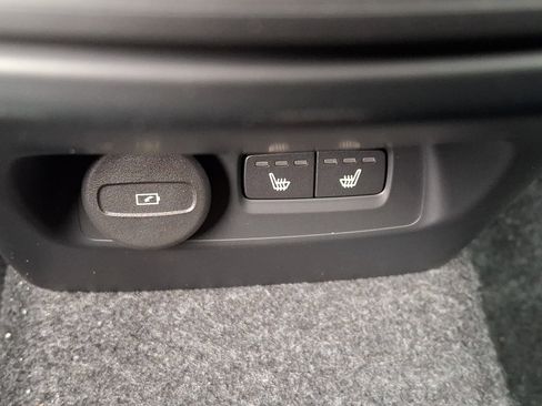 New 2026 Volvo XC40 B5 Ultra w/ Climate Package image 6