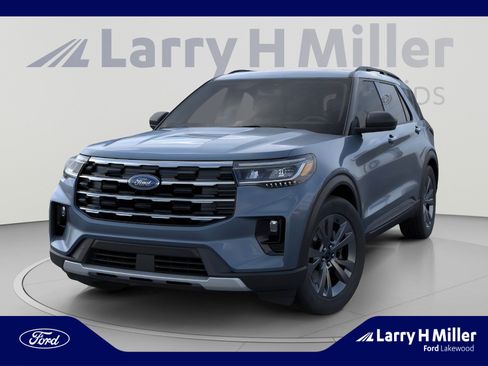 New 2026 Ford Explorer Active w/ Active Comfort Package AWD/4WD image 2