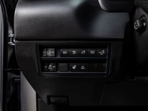 Used 2024 Toyota Sequoia Platinum image 22