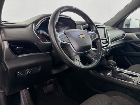 Used 2023 Chevrolet Traverse LT FWD image 21