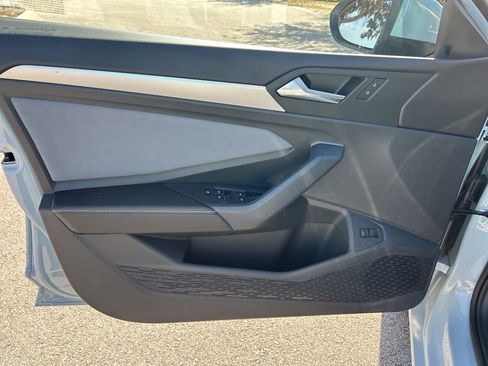 New 2026 Volkswagen Jetta SE FWD image 17