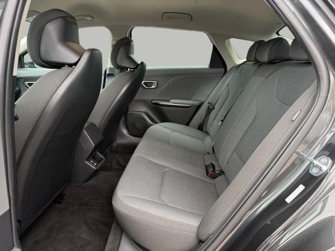 Used 2025 Kia K4 FWD image 25