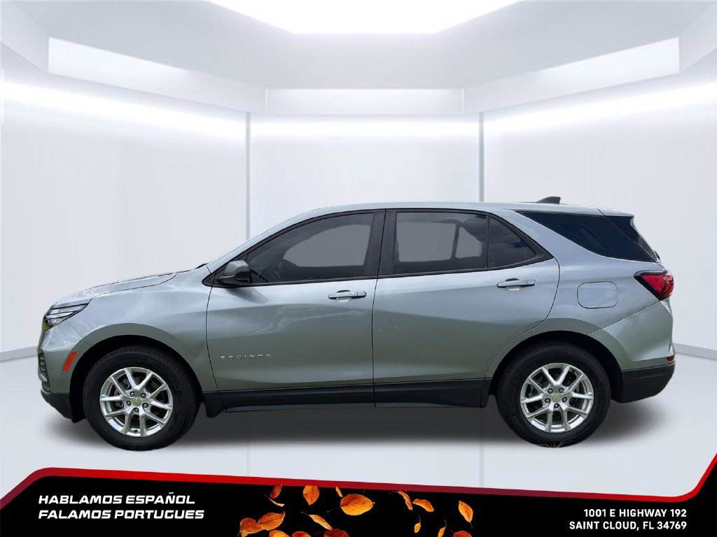 Used 2024 Chevrolet Equinox LS FWD image 2