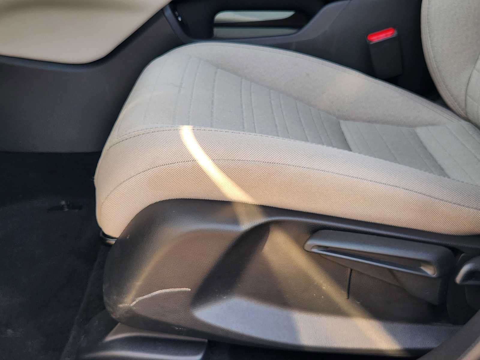 Certified 2026 Honda HR-V LX image 23