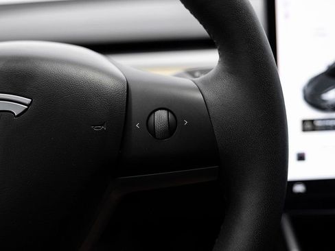 Used 2020 Tesla Model 3 Long Range image 21