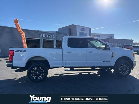 Used 2017 Ford F350 Lariat AWD/4WD image 10