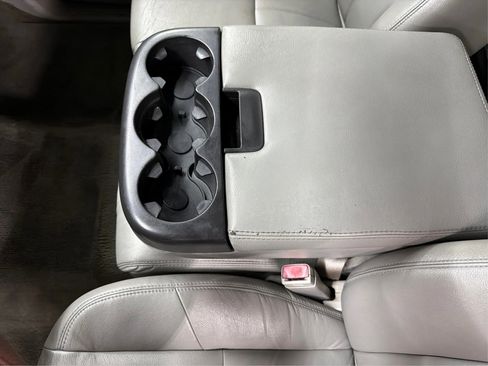 Used 2010 GMC Sierra 1500 SLE w/ Power Pack Plus image 29