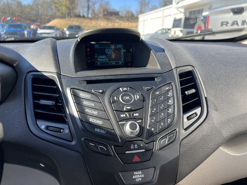 Used 2017 Ford Fiesta SE w/ Cold Weather Package image 15