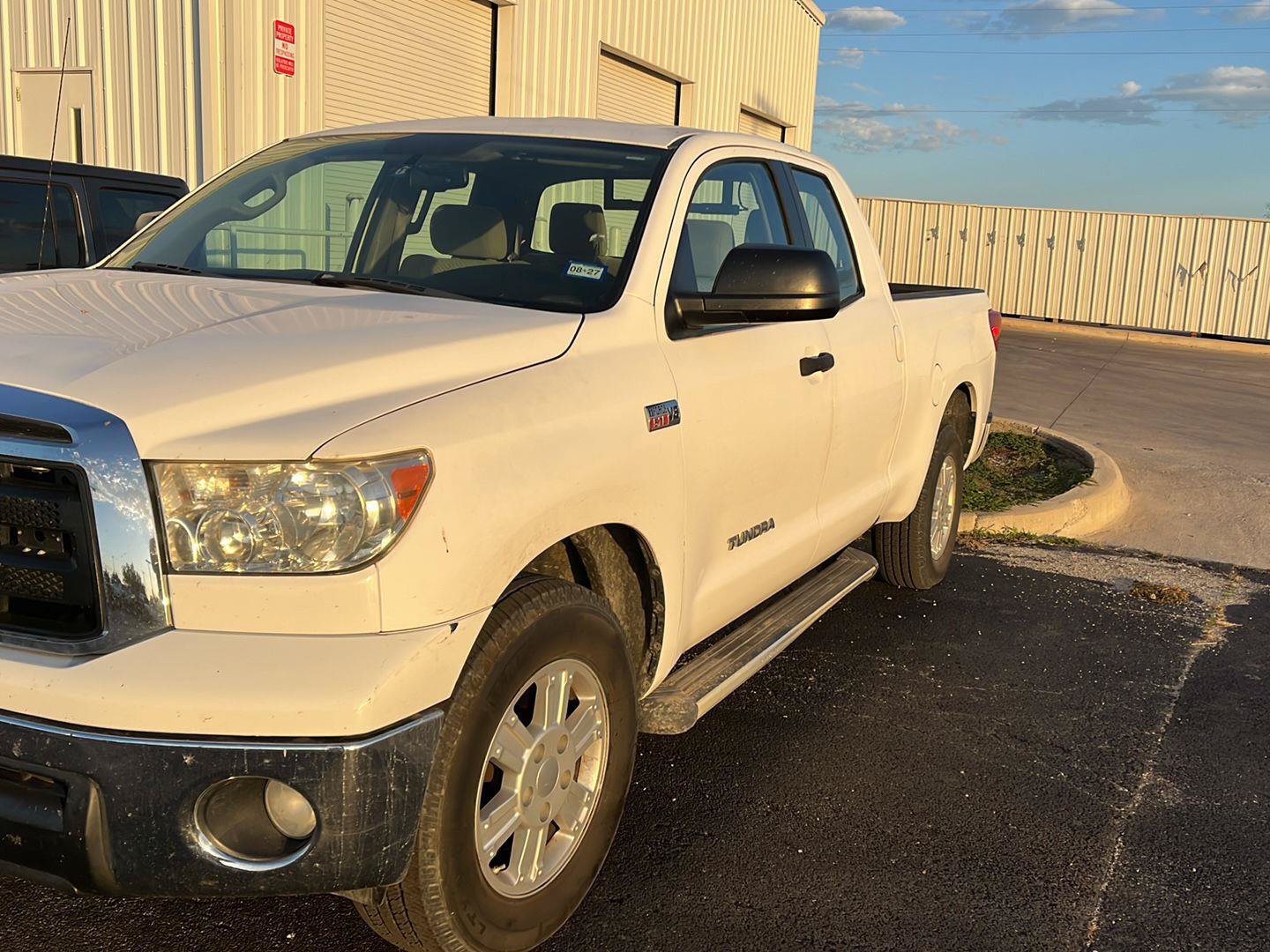 Used 2011 Toyota Tundra 2WD Double Cab w/ Tow Pkg image 2