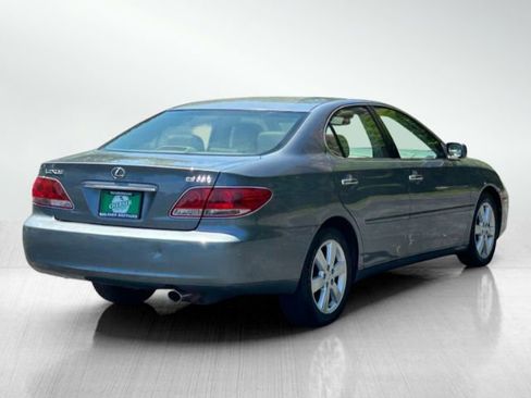 Used 2005 Lexus ES 330 FWD image 4