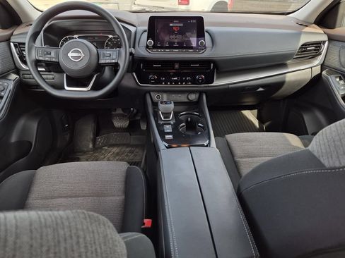 Used 2022 Nissan Rogue SV FWD image 14