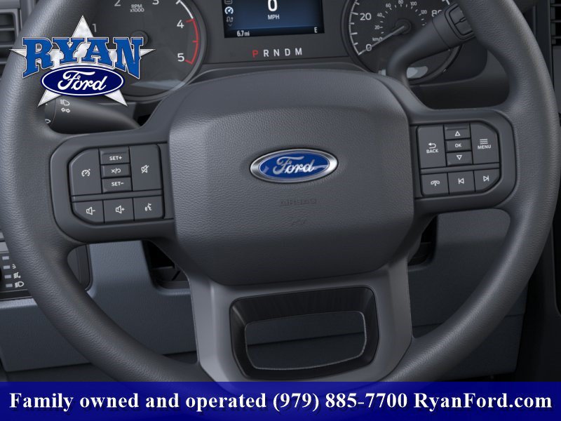 New 2026 Ford F250 XL w/ XL Chrome Package AWD/4WD image 12