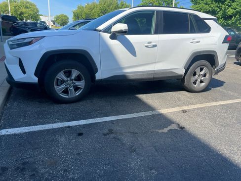 Used 2023 Toyota RAV4 XLE FWD image 2