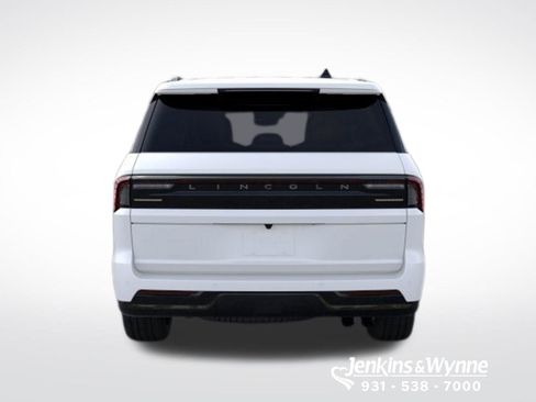New 2026 Lincoln Navigator Reserve AWD/4WD image 5