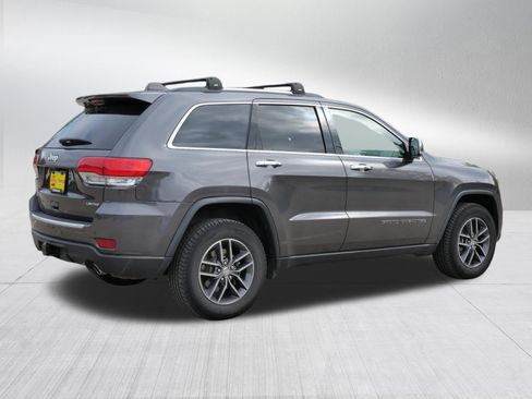 Used 2017 Jeep Grand Cherokee Limited w/ Trailer Tow Group IV AWD/4WD image 7