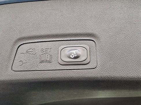 Used 2018 Lincoln MKC Reserve image 30