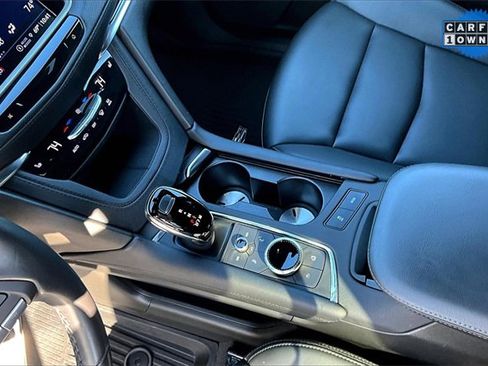 Used 2023 Cadillac XT6 Luxury image 15