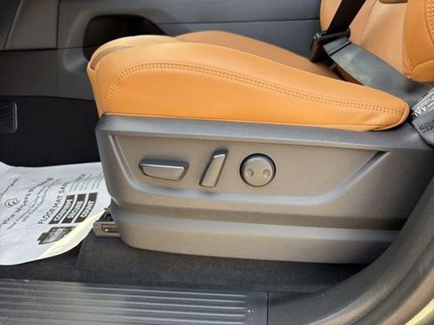 New 2026 Nissan Armada SL w/ Captain's Chari Seat Package RWD image 10