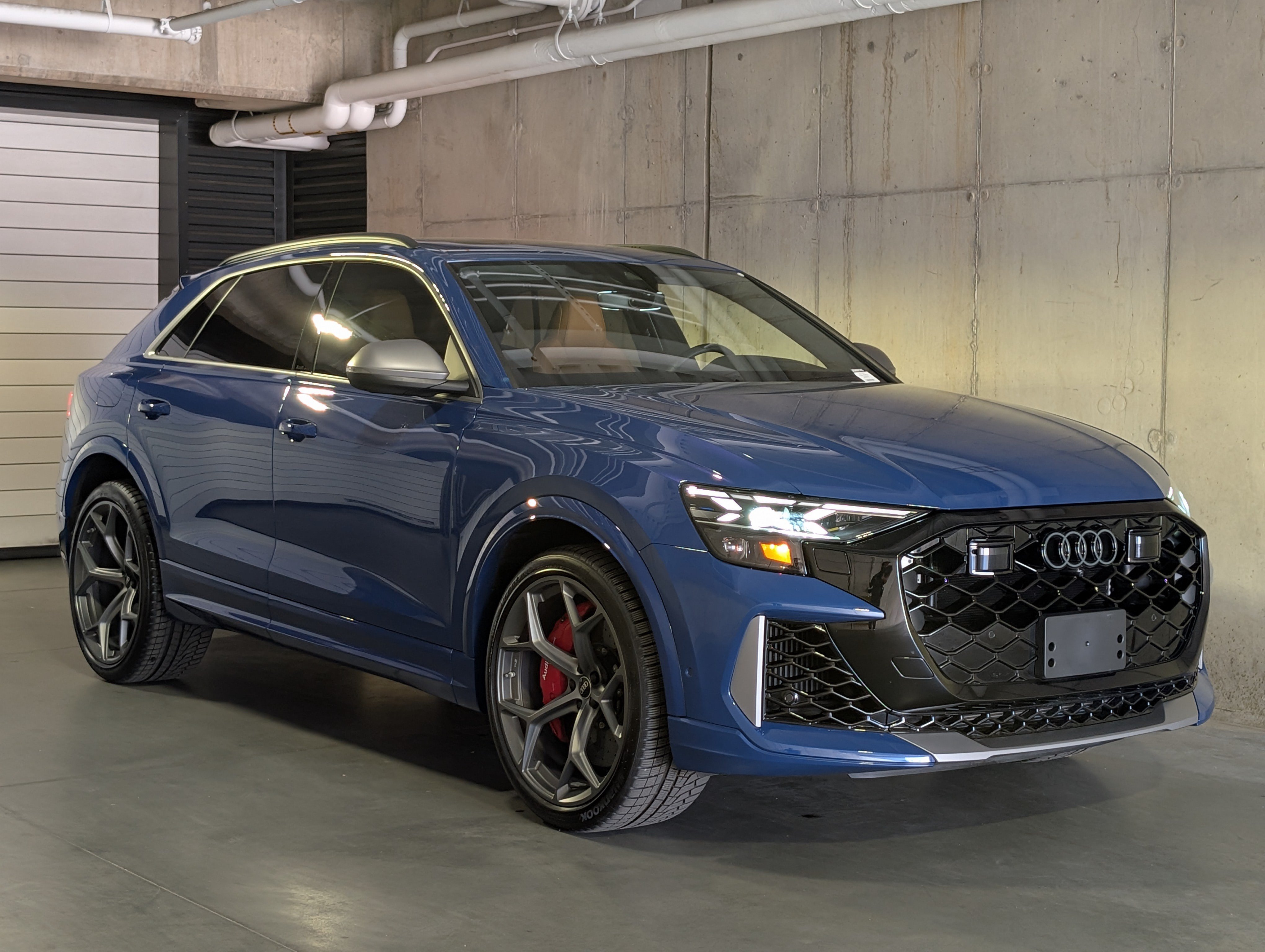 Used 2025 Audi RS Q8 performance AWD/4WD image 45