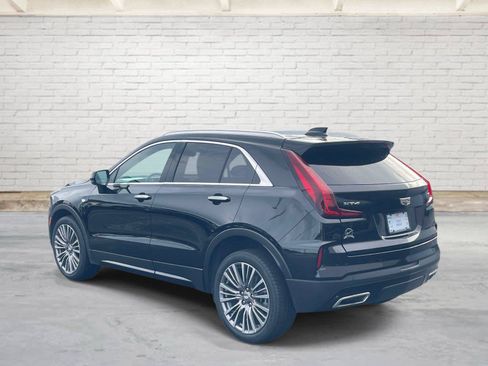 Certified 2024 Cadillac XT4 Premium Luxury FWD image 10
