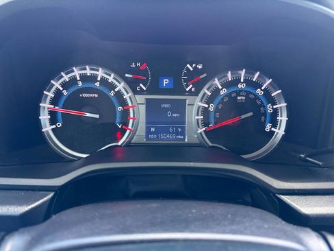 Used 2015 Toyota 4Runner SR5 Premium AWD/4WD image 38