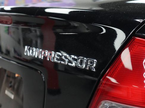 Used 2003 Mercedes-Benz C 230 Sedan image 7