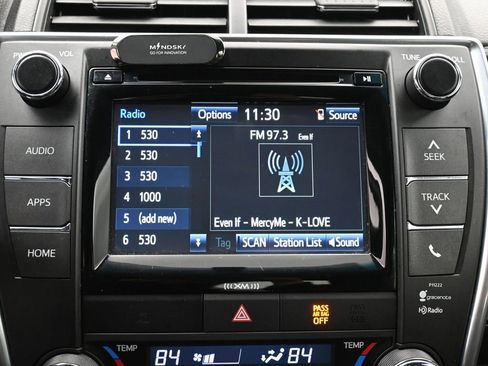 Used 2016 Toyota Camry XLE image 20