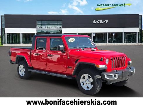 Used 2023 Jeep Gladiator Sport AWD/4WD image 1