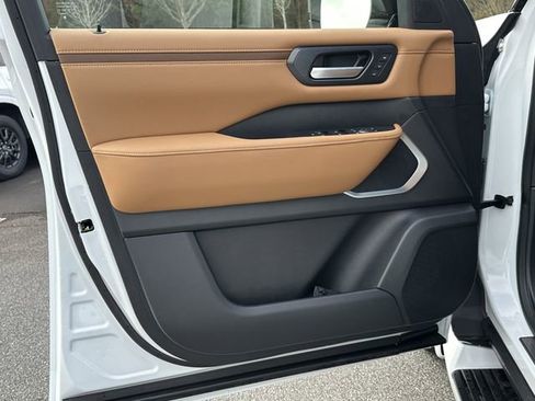 New 2026 Nissan Armada Platinum Reserve image 11