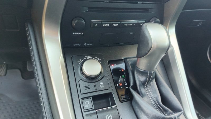 Used 2015 Lexus NX 200t FWD w/ Luxury Package image 21