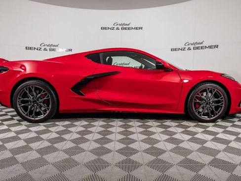 Used 2024 Chevrolet Corvette Stingray Preferred Cpe w/ Z51 Performance Package RWD image 4