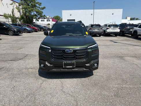 Used 2026 Subaru Outback Touring AWD/4WD image 2