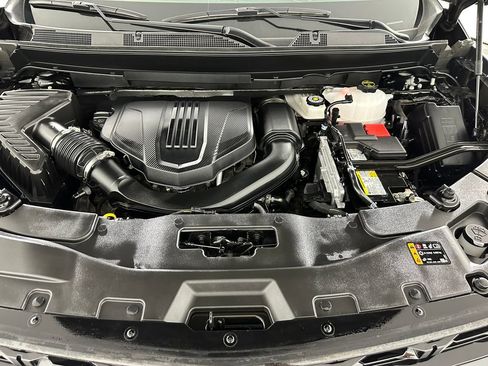 Used 2026 Chevrolet Traverse RS w/ LPO, Floor Liner Package AWD/4WD image 40