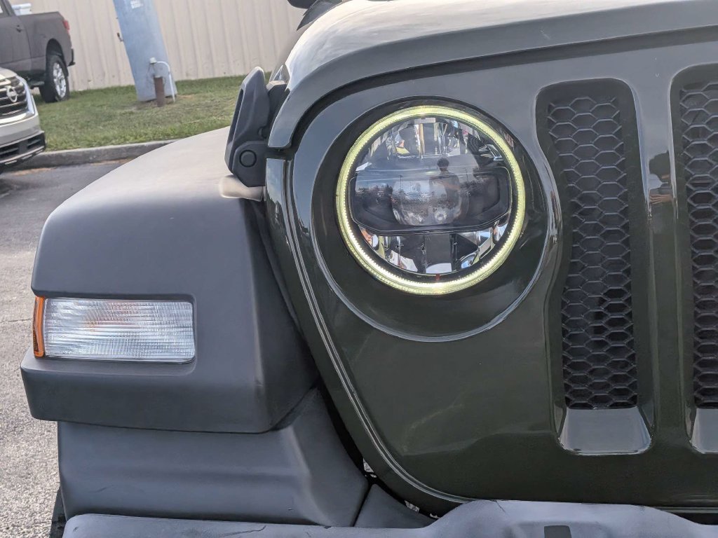 Used 2023 Jeep Wrangler Unlimited Sport w/ Sun And Sound Package AWD/4WD image 11