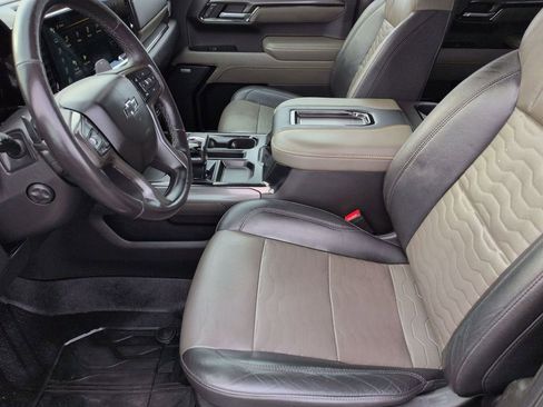 Used 2022 Chevrolet Silverado 1500 ZR2 w/ Technology Package image 15