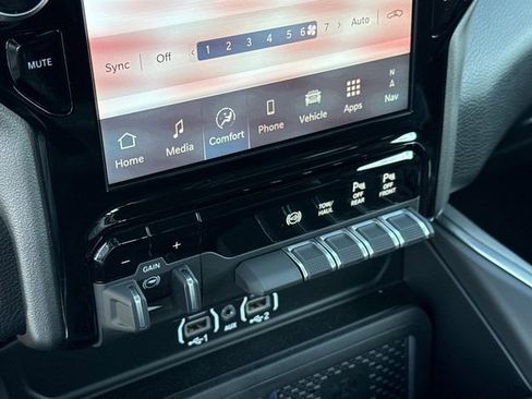 New 2026 RAM 2500 Laramie w/ Night Edition image 33