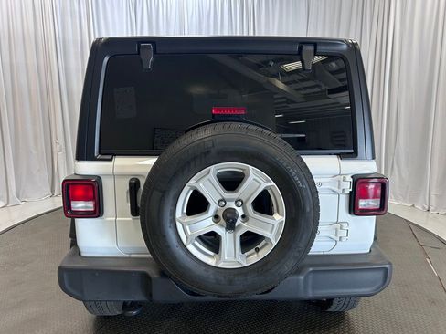 Used 2022 Jeep Wrangler Unlimited Sport AWD/4WD image 25