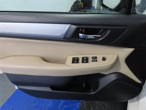 Used 2016 Subaru Legacy 2.5i Premium image 16