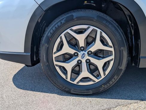 Used 2020 Subaru Forester Premium AWD/4WD image 29