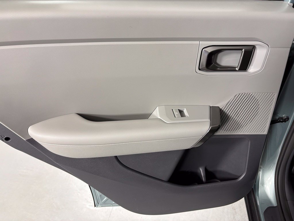 New 2027 Kia Seltos S FWD image 36
