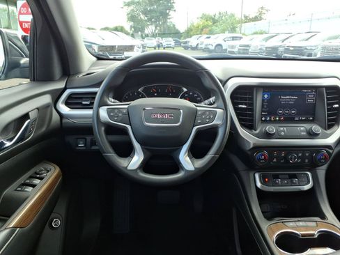 Certified 2023 GMC Acadia SLE w/ Driver Convenience Package AWD/4WD image 13