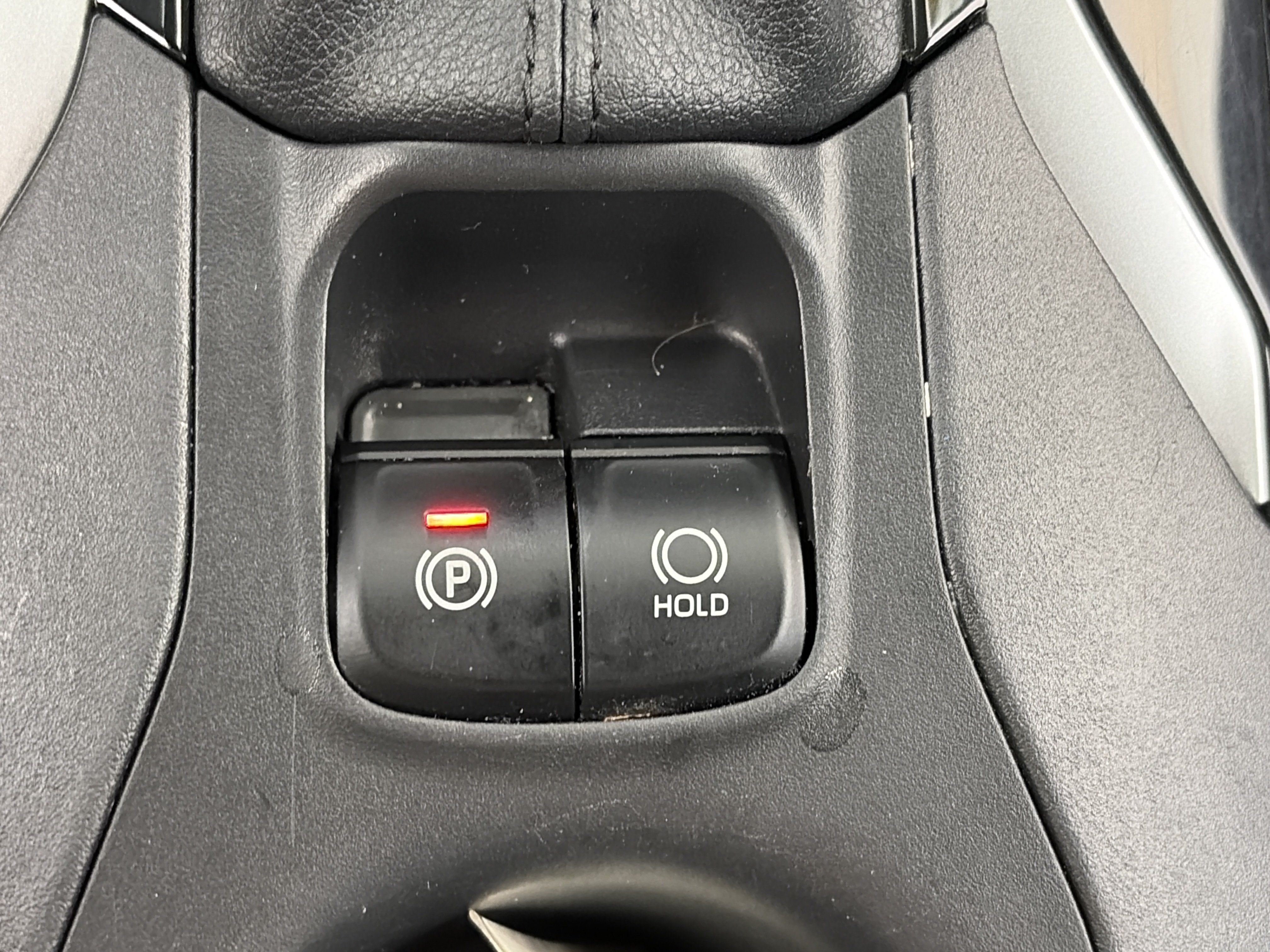 Used 2025 Toyota Corolla Cross AWD Hybrid image 24
