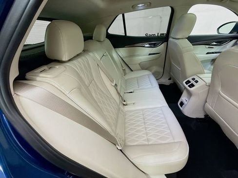 Used 2023 Buick Envision Avenir image 30