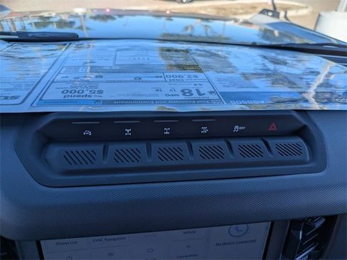 New 2025 Ford Bronco Badlands image 23