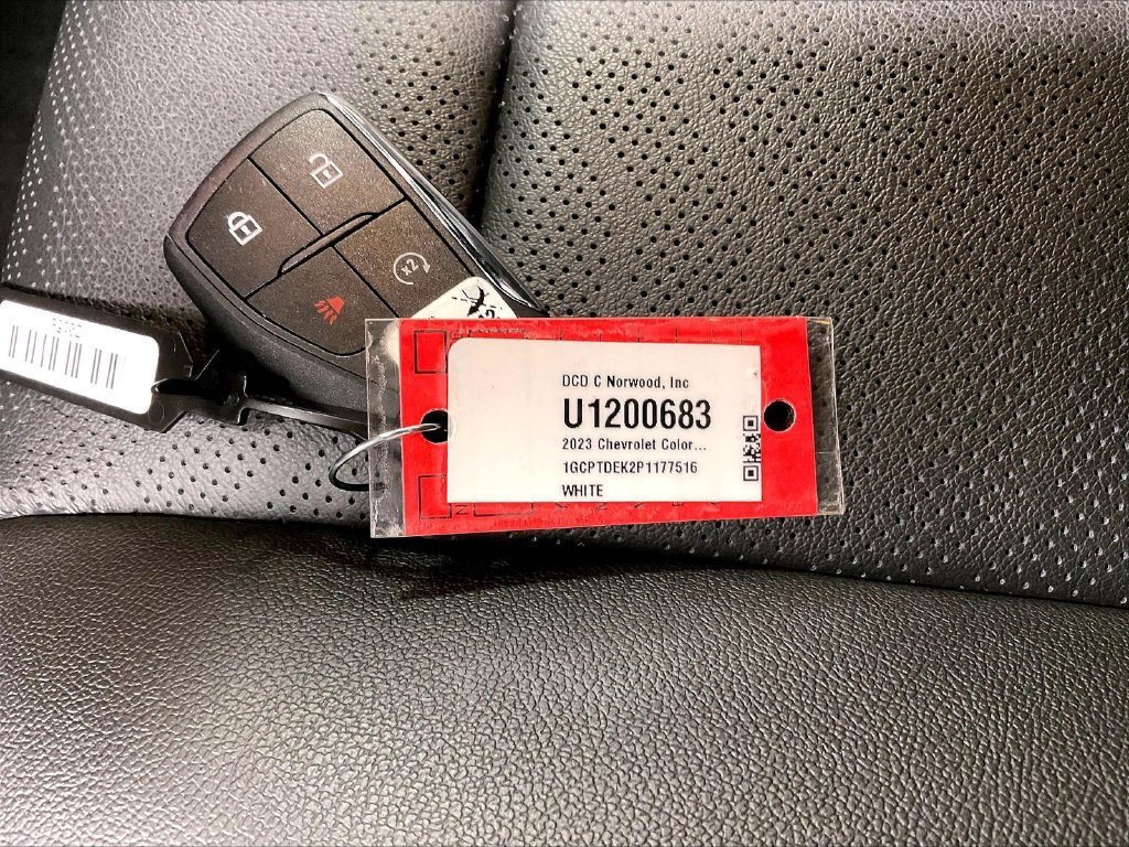 Used 2023 Chevrolet Colorado Z71 w/ Z71 Convenience Package 2 AWD/4WD image 30