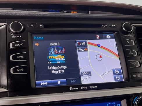 Used 2018 Toyota Highlander XLE w/ Protection Package #3 AWD/4WD image 15