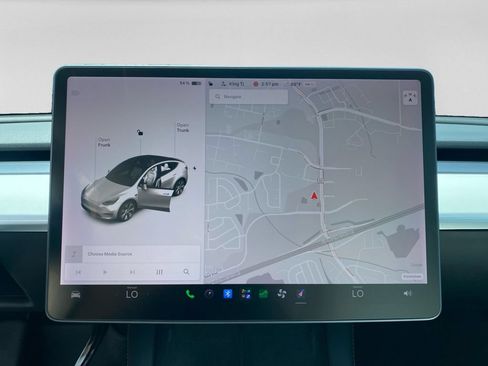 Used 2021 Tesla Model Y Long Range AWD/4WD image 13