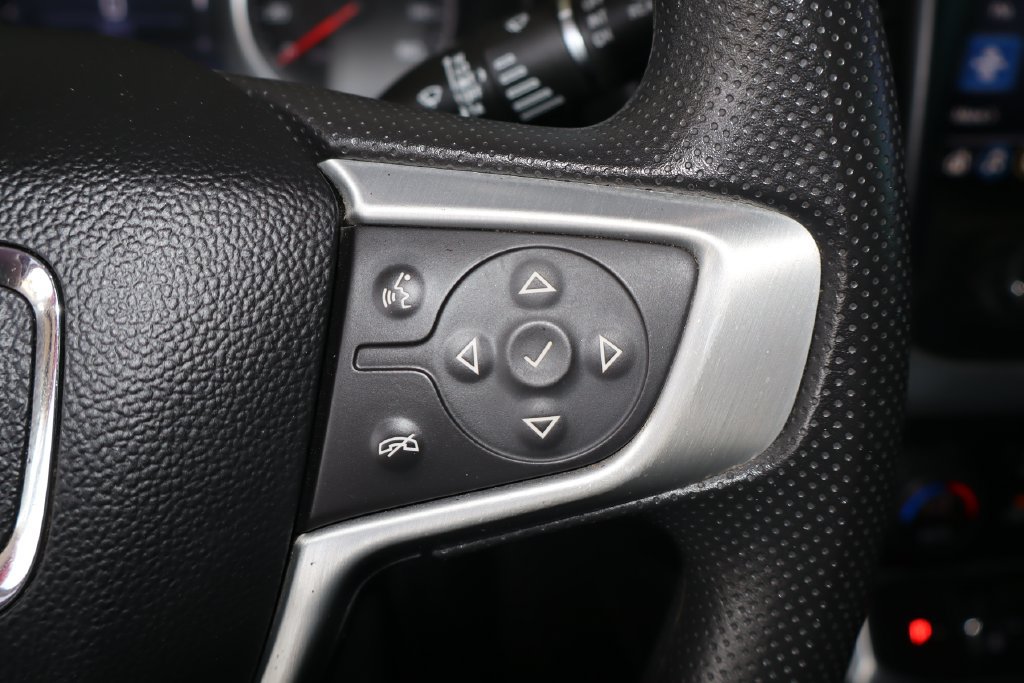 Used 2021 GMC Acadia SLE FWD image 19
