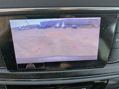 Used 2021 Buick Enclave Essence AWD/4WD image 14